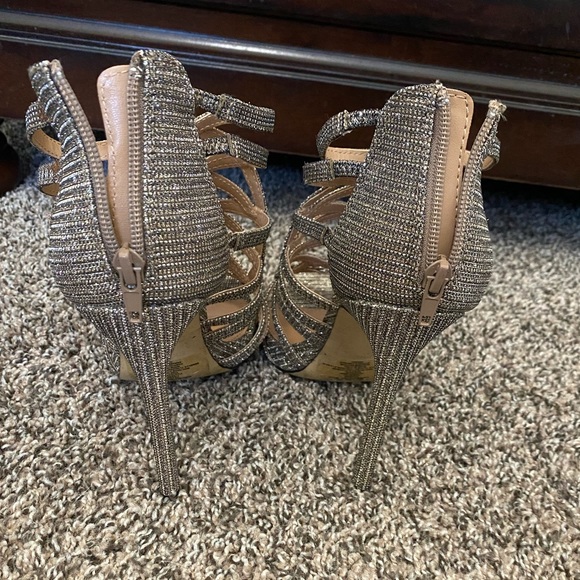 Express heels - Picture 4 of 5